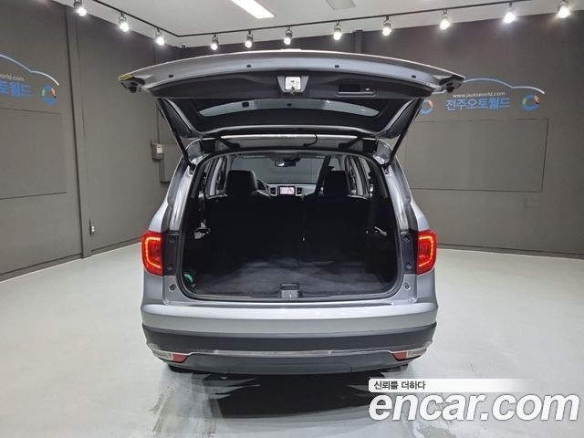 Honda Pilot 2018 — photo 18