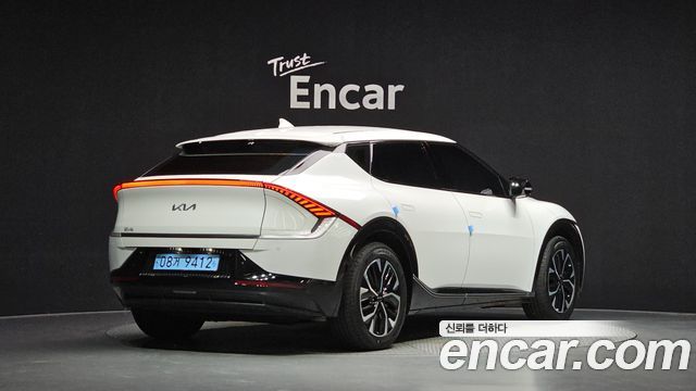 Kia EV6 2023 — photo 2