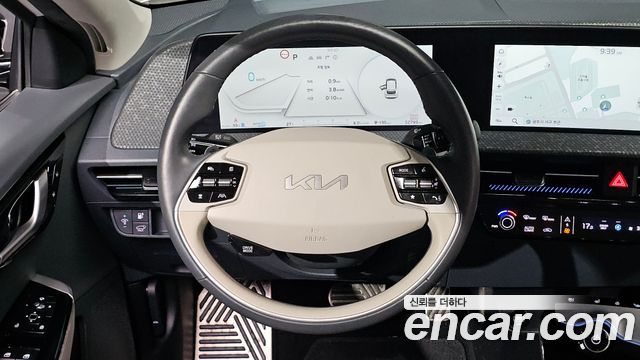 Kia EV6 2023 — photo 11