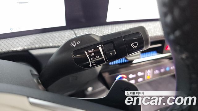 Kia EV6 2023 — photo 15