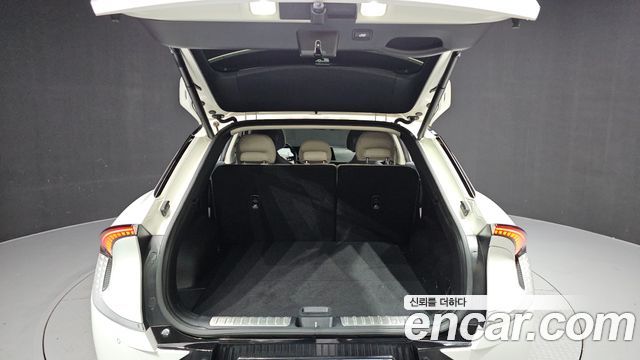 Kia EV6 2023 — photo 20