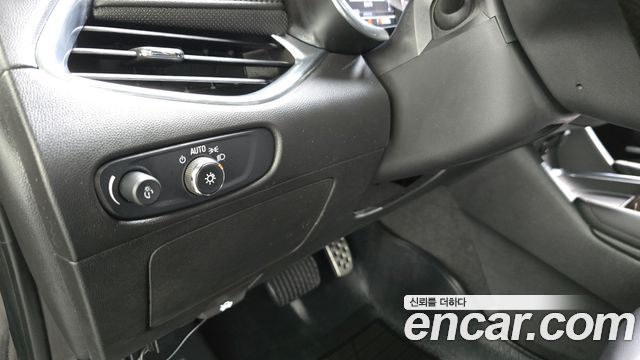 Chevrolet Korea Malibu 2017 — photo 17