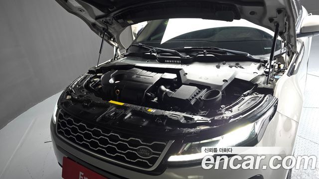 Land Rover Range Rover Evoque 2020 — photo 6