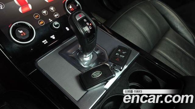 Land Rover Range Rover Evoque 2020 — photo 9