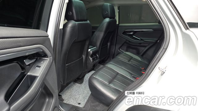 Land Rover Range Rover Evoque 2020 — photo 11