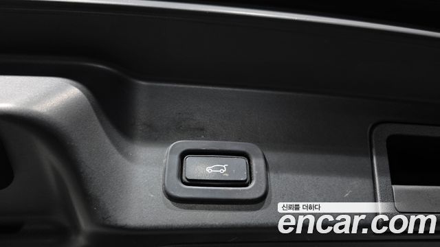 Land Rover Range Rover Evoque 2020 — photo 17