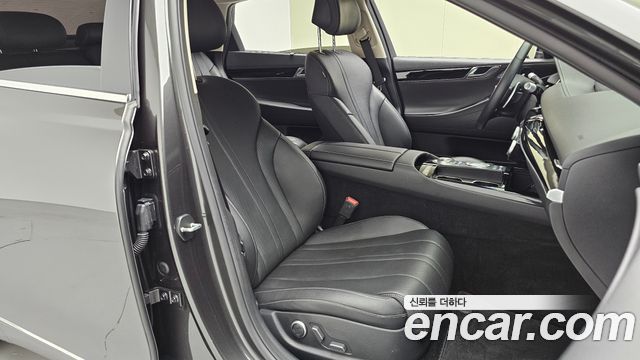 Genesis G80 2022 — photo 11
