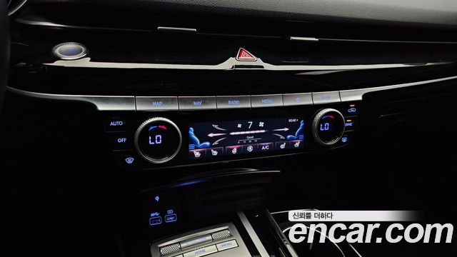 Genesis G80 2022 — photo 17