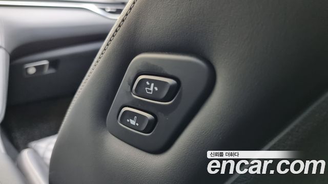 Genesis G70 2019 — photo 11