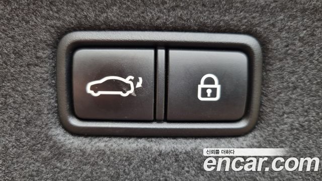 Genesis G70 2019 — photo 12