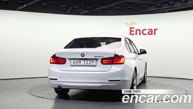 BMW 3-Series 2012 — photo 4
