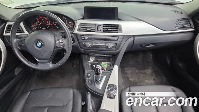 BMW 3-Series 2012 — photo 7