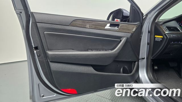 Hyundai Sonata 2015 — photo 14