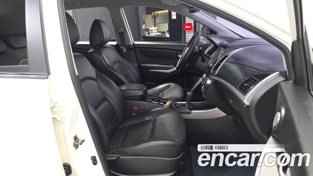 KG Mobility KORANDO 2015 — photo 17