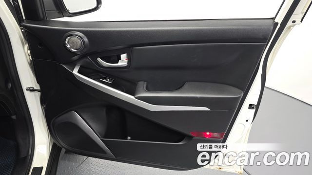 KG Mobility KORANDO 2015 — photo 14
