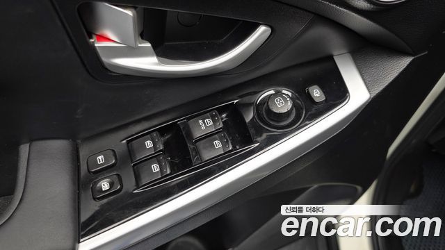 KG Mobility KORANDO 2015 — photo 32
