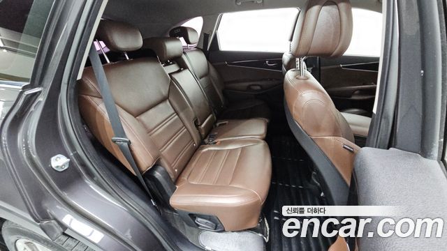 Kia Sorento 2016 — photo 17