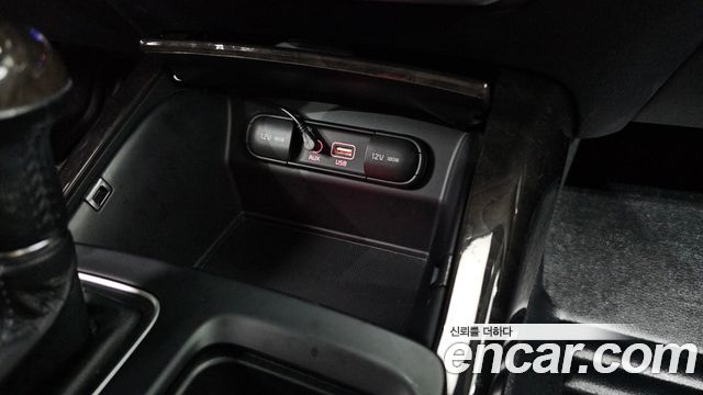 Kia Sorento 2016 — photo 22