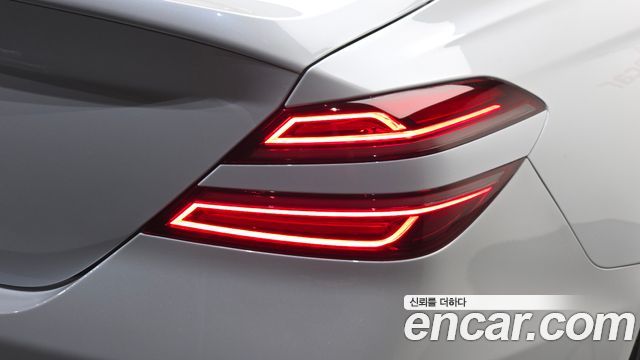 Genesis G70 2025 — photo 9