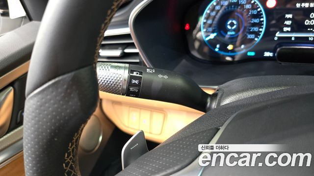 Genesis G70 2025 — photo 30