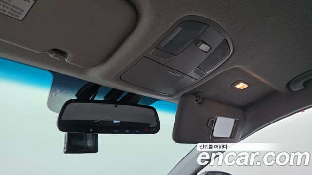 Hyundai AVANTE 2019 — photo 16