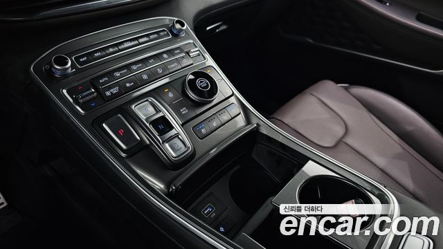 Hyundai Santafe 2023 — photo 9