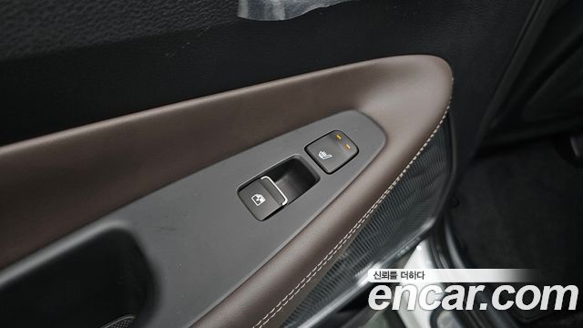 Hyundai Santafe 2023 — photo 19