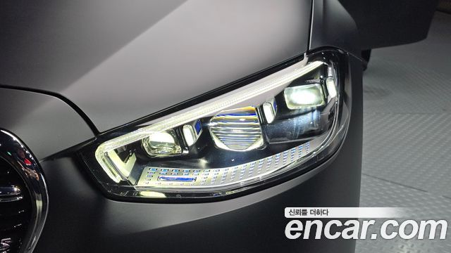 Mercedes-Benz S-Class 2026 — photo 8