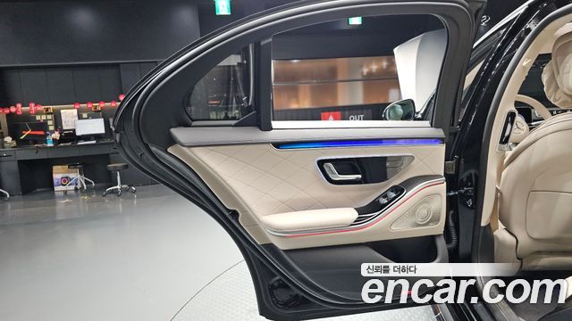 Mercedes-Benz S-Class 2026 — photo 15