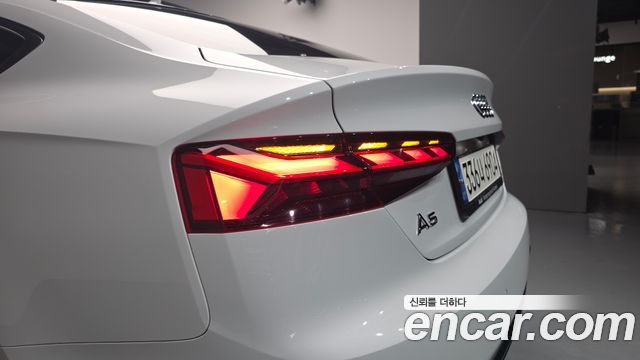 Audi A5 2020 — photo 9