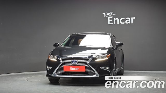 Lexus ES 2017 — photo 3