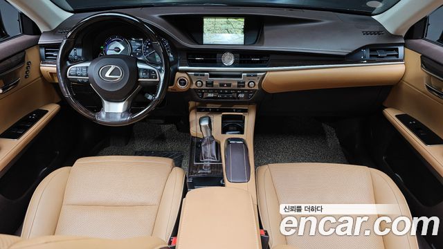 Lexus ES 2017 — photo 7