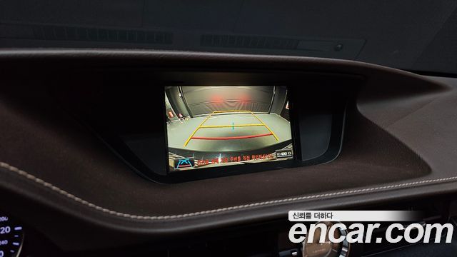 Lexus ES 2017 — photo 15