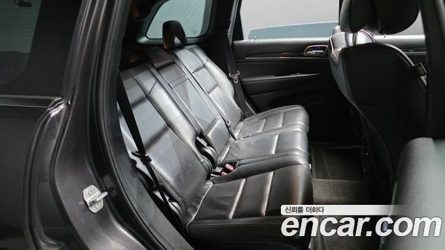 Jeep Cherokee 2015 — photo 12