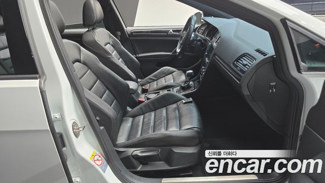 Volkswagen Golf 2015 — photo 11