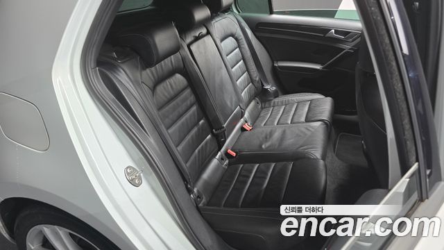 Volkswagen Golf 2015 — photo 12