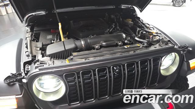 Jeep Wrangler 2025 — photo 6