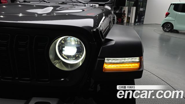 Jeep Wrangler 2025 — photo 8