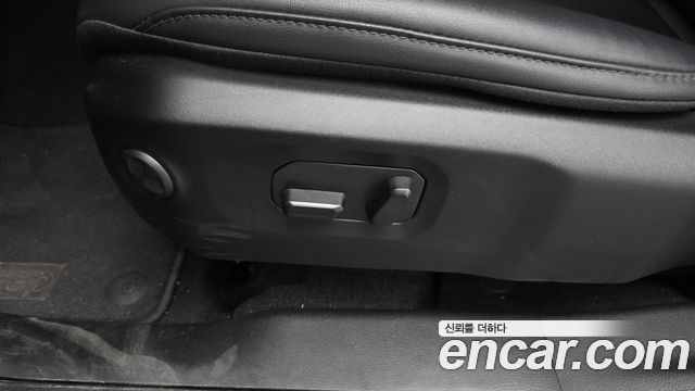 Jeep Wrangler 2025 — photo 29