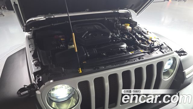 Jeep Wrangler 2022 — photo 6