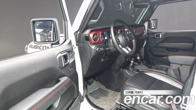 Jeep Wrangler 2022 — photo 13