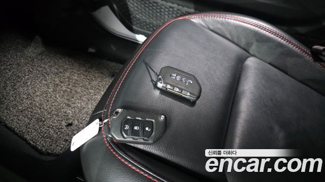Jeep Wrangler 2022 — photo 20