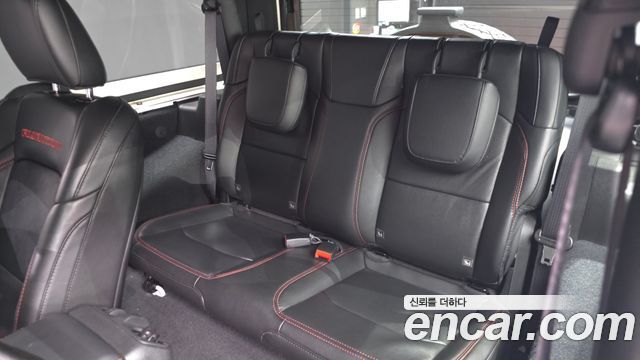 Jeep Wrangler 2022 — photo 16