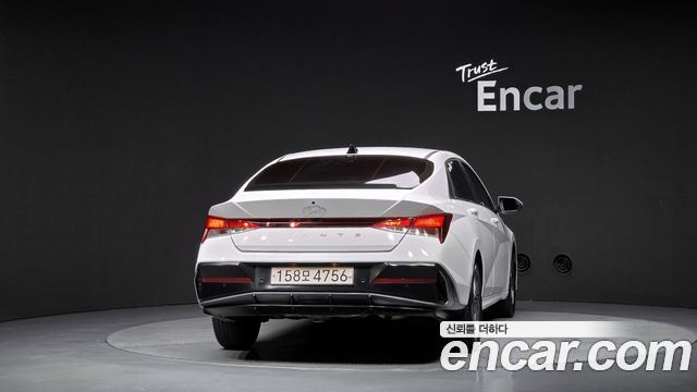 Hyundai AVANTE 2024 — photo 4