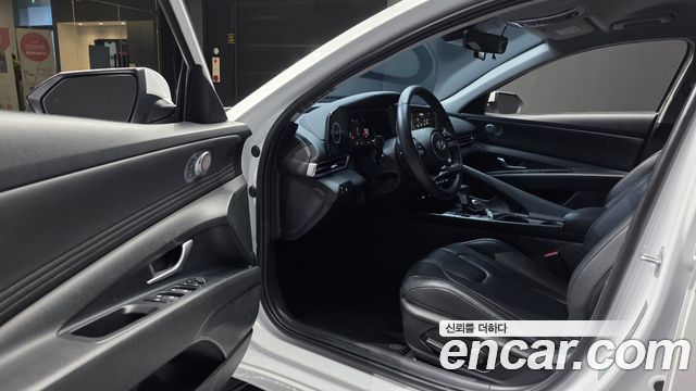 Hyundai AVANTE 2024 — photo 13