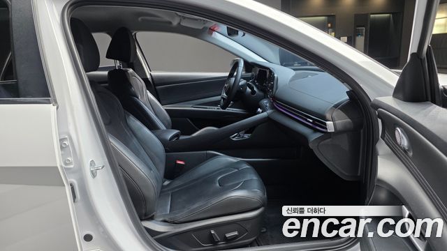 Hyundai AVANTE 2024 — photo 16