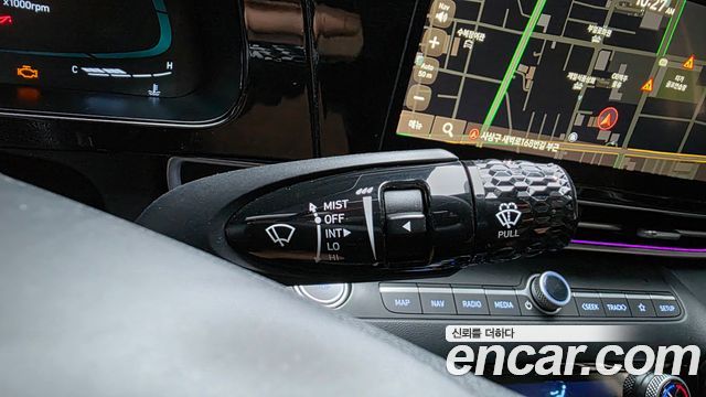 Hyundai AVANTE 2024 — photo 27