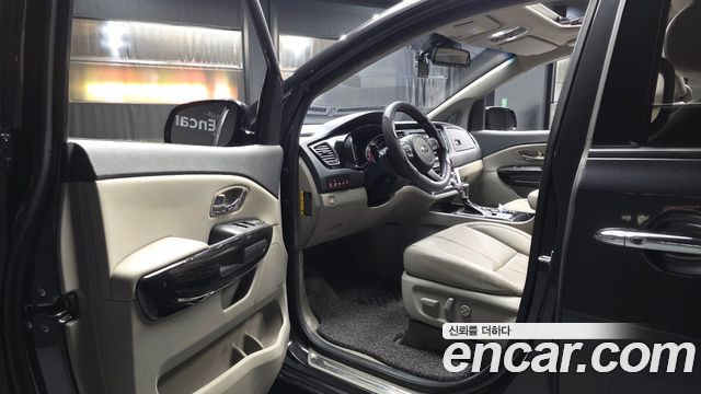Kia Canival 2019 — photo 13