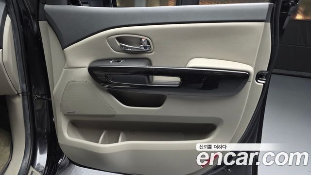 Kia Canival 2019 — photo 15