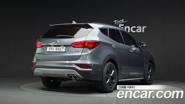 Hyundai Santafe 2018 — photo 2